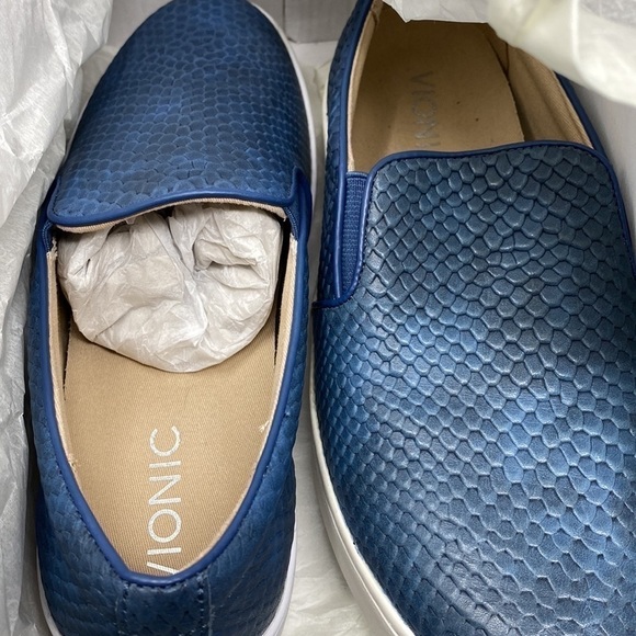 Vionic MIDI SNAKE SLIP-ON SNEAKER blue - Picture 8 of 10